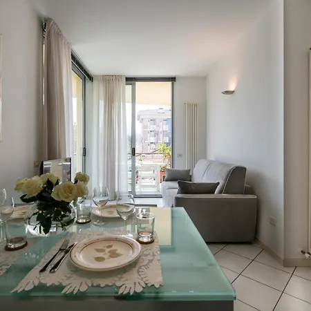 Gran Torino 17 Apartment Cattolica